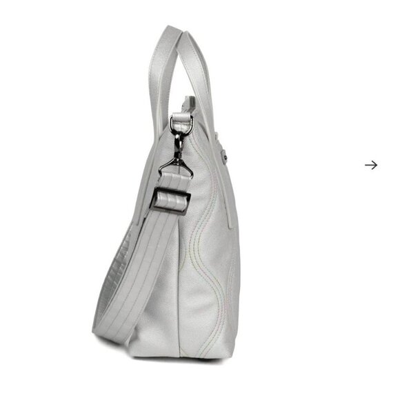 LUG Alto Matte Luxe - Metallic Silver Ice Pop - NWT - Picture 3 of 5